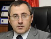 Из-за пинков советнику Венедиктовой в Киеве задержали рейсы в Грузию