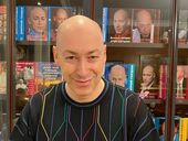 Журналист Дмитрий Гордон опроверг слухи, что он улетел в Вену, но промолчал о детях