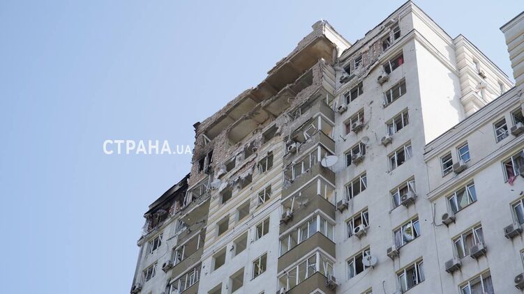 Дом в Голосеевском районе Киева, который пострадал от удара дрона