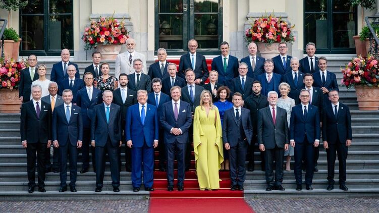 Учасники саміту у Гаазі. Фото: НАТО