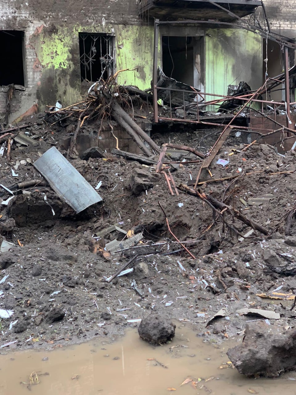 Фото последствий обстрелов Славянска 13 сентября