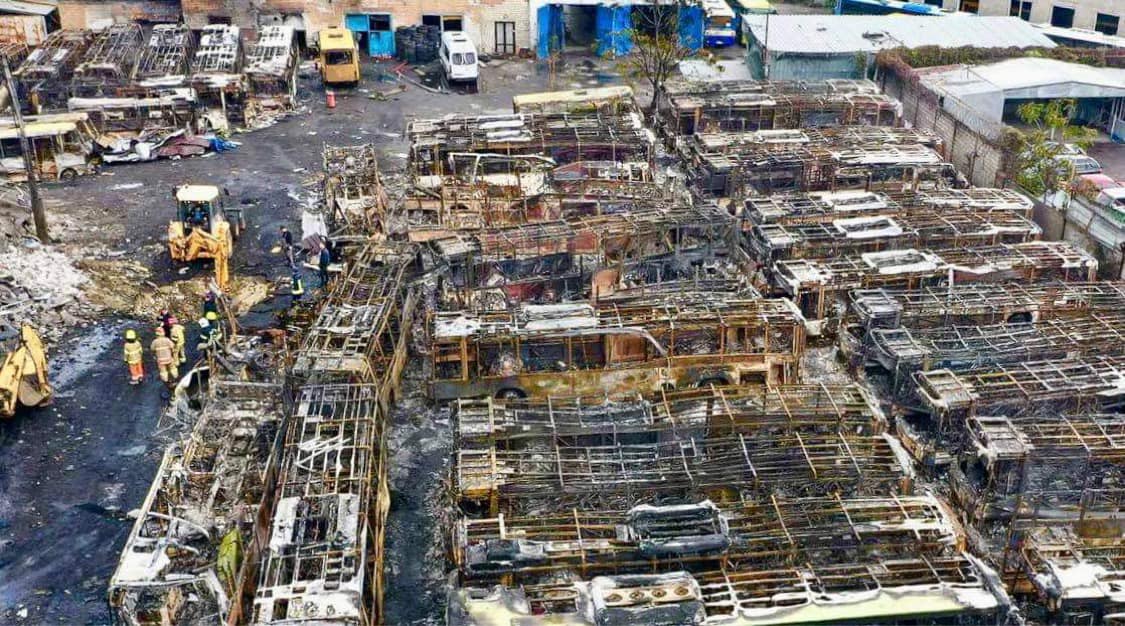 Сгоревшие автобусы