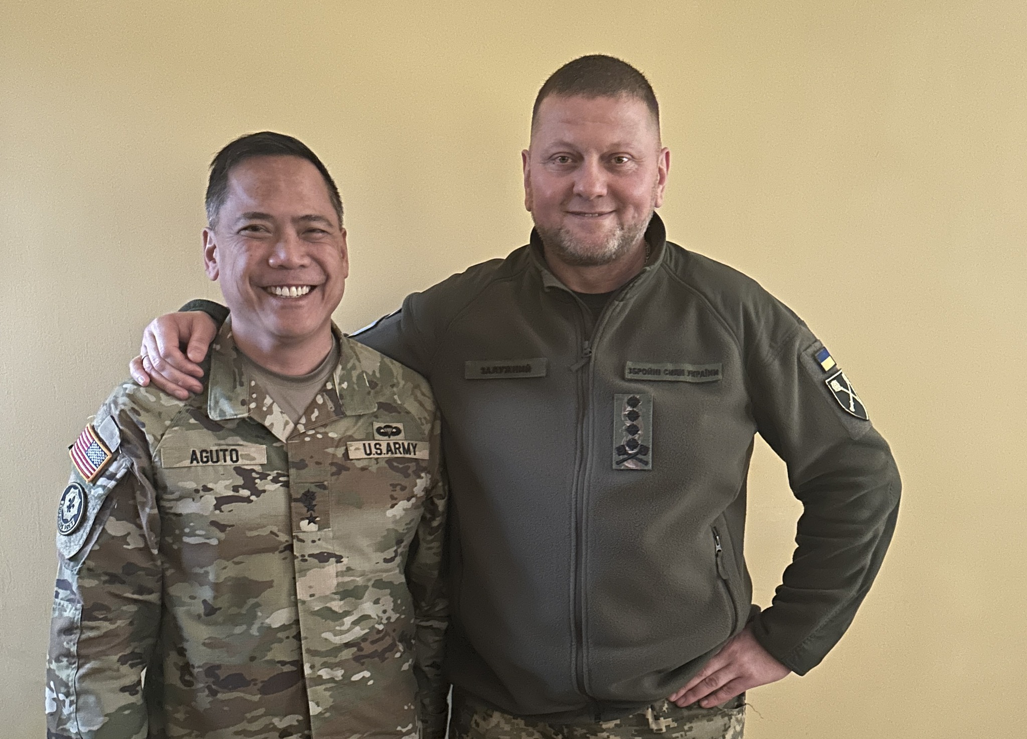 Залужний та Агуто