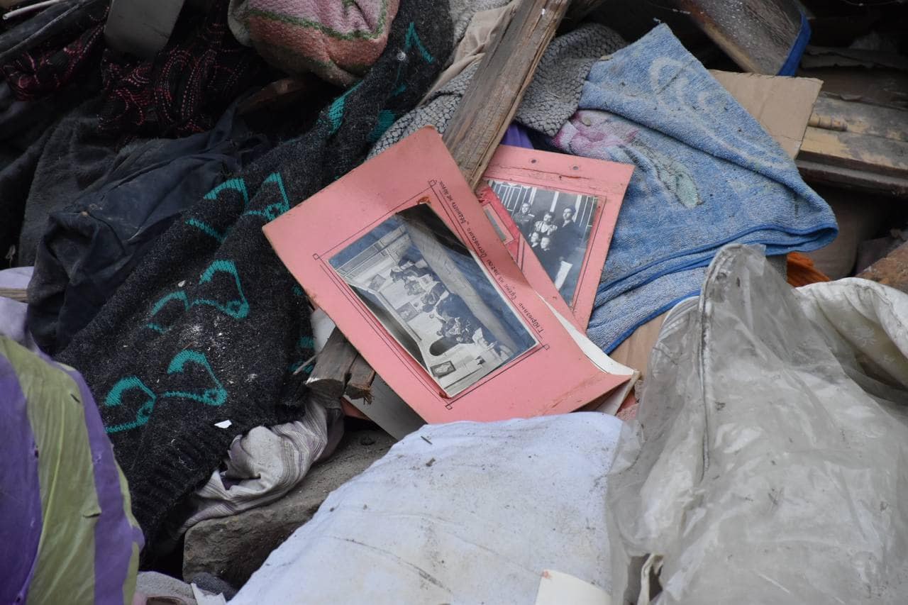 Мер показав фото руйнувань