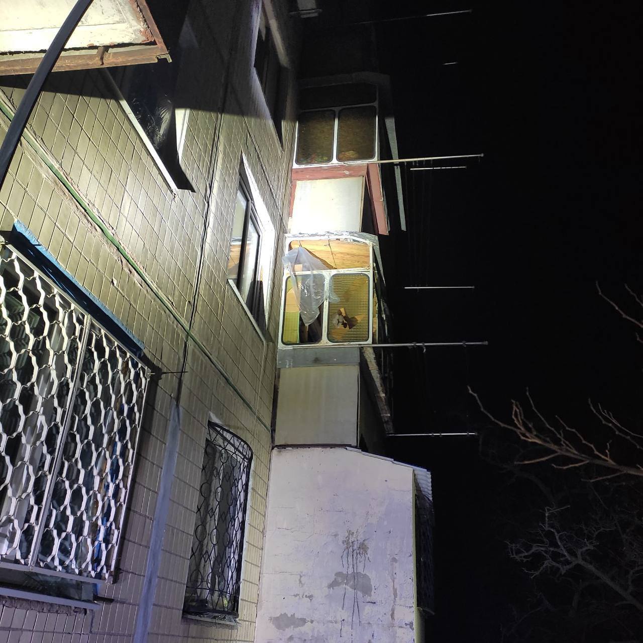 Последствия обстрела Никополя