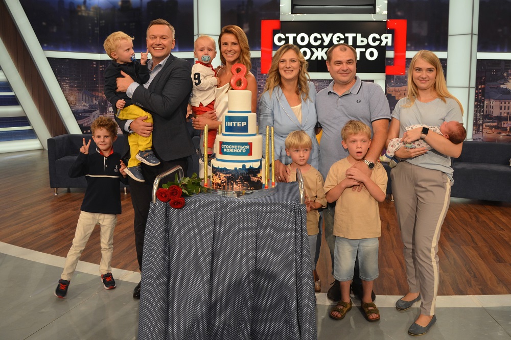 Шоу "Касается каждого" отмечает 8 лет в эфире. Фото: Интер