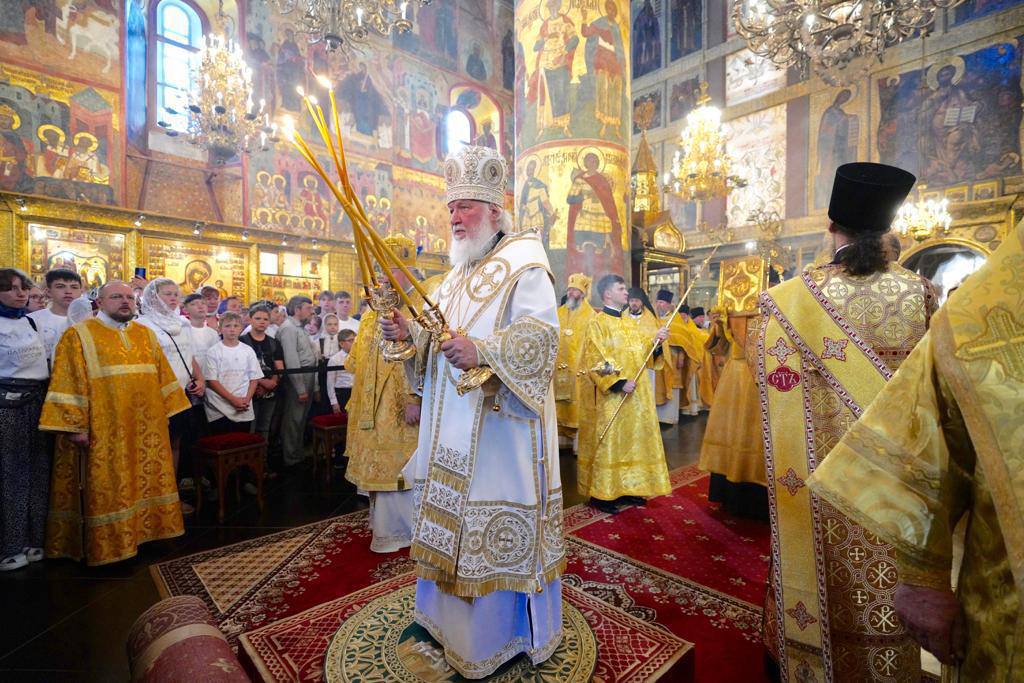 Патриарх Кирилл встретился с детьми Донбасса