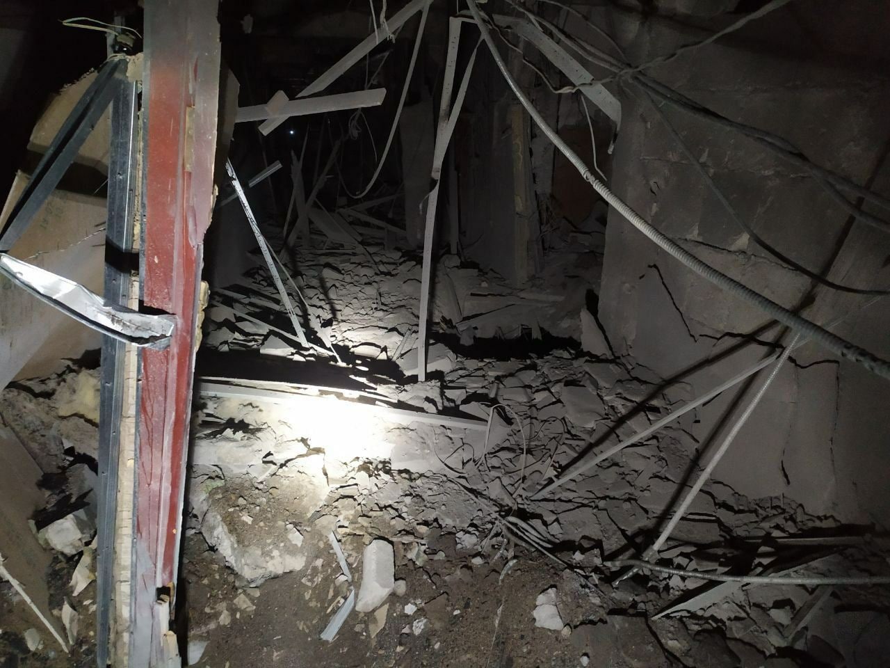 Последствия обстрела химзавода "Стирол"