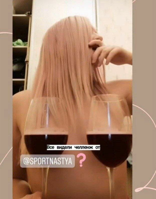 #сисечныйчеллендж в Instagram