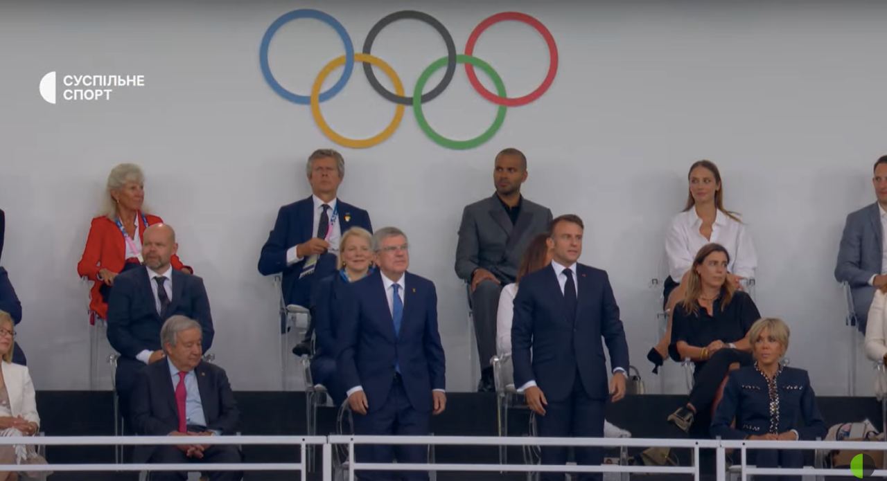 Фото Макрон з відкриття Олімпіади в Парижі. Джерело -